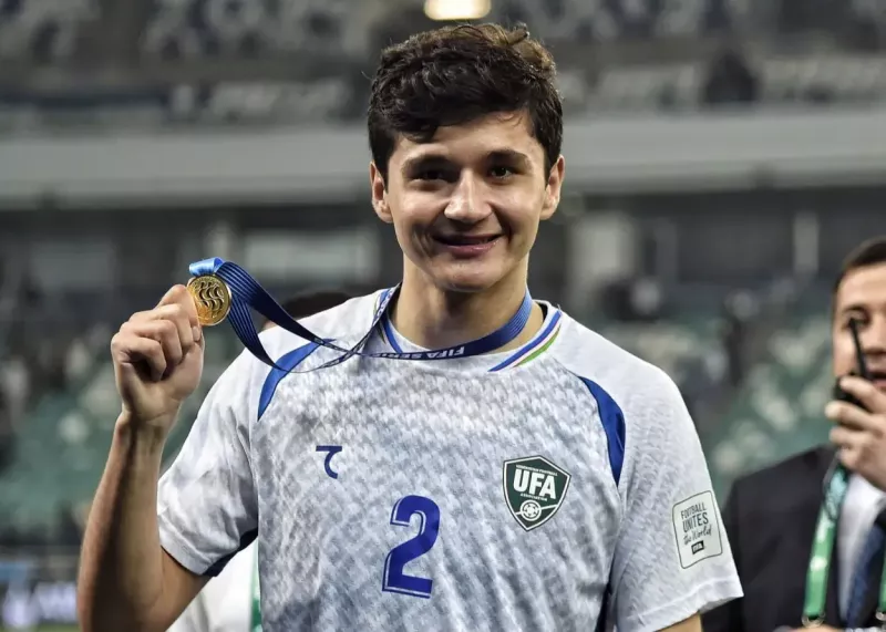 عبدالقادر خوسانوف بهترین بازیکن تورنومنت فیفا