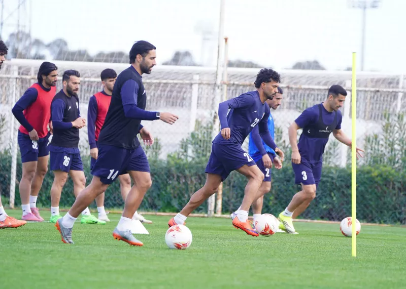 ۲۰ اردیبهشت اردوی تیم ملی، حتی بدون بازیکنان لیگ!