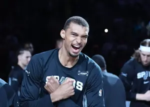 واکنش دنیای بسکتبال: جایزه را به او بدهید!