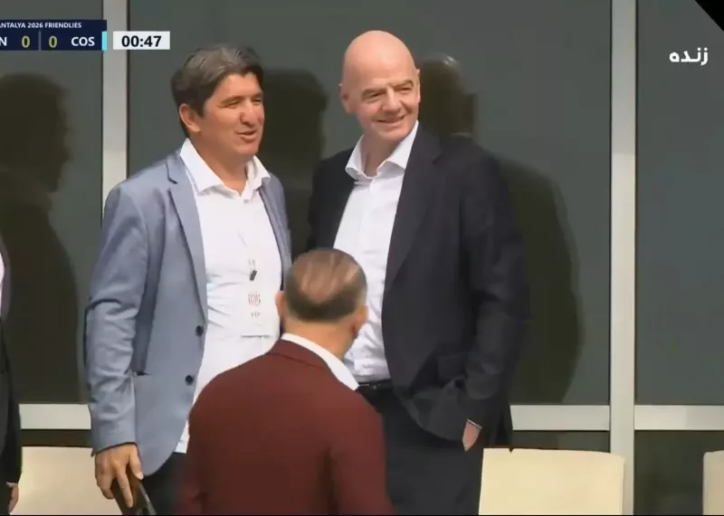 رئیس فیفا برای قلی‌زاده دست زد (عکس)