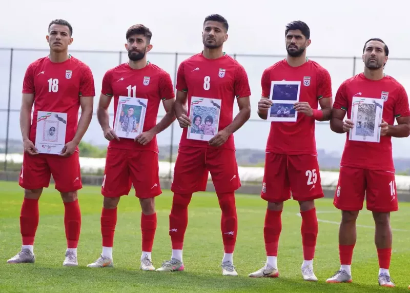 نمایش جنایات جنگی پیش از بازی تیم ملی(عکس)