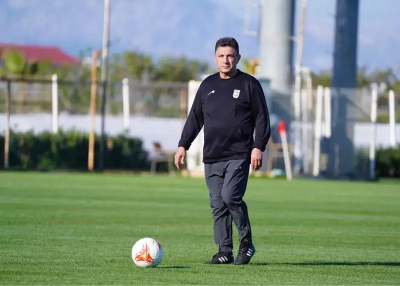 برنامه مهم قلعه‌نویی در صورت عدم ازسرگیری لیگ