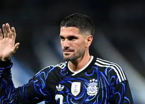 دیپل: ما برای فوتبال آمدهایم نه فعالیت سیاسی