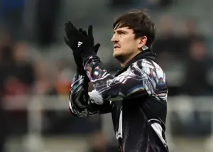 اتهام علیه مگوایر: کریک نگران شد!