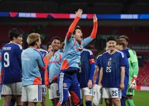 بله، ژاپنی‌ها فوتبال بازی می‌کنند! 