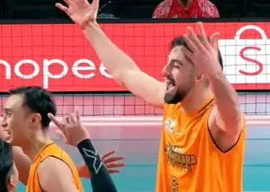 بردیا سعادت اندونزی را به آتش کشید 