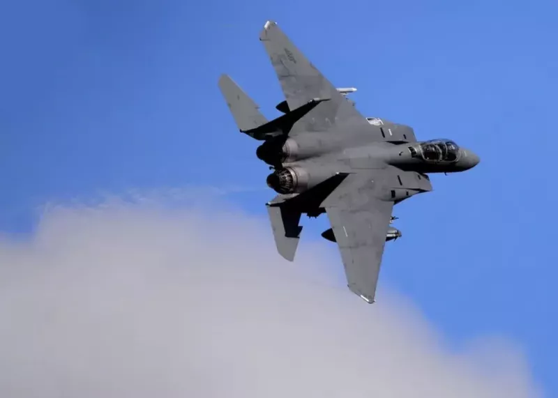بیبیسی: ایران احتمالا خدمه F-15 را اسیر کرده است