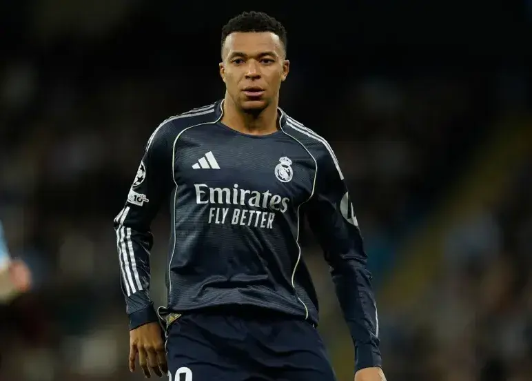 ماه سرنوشتساز امباپه: حق هیچ اشتباهی نیست!