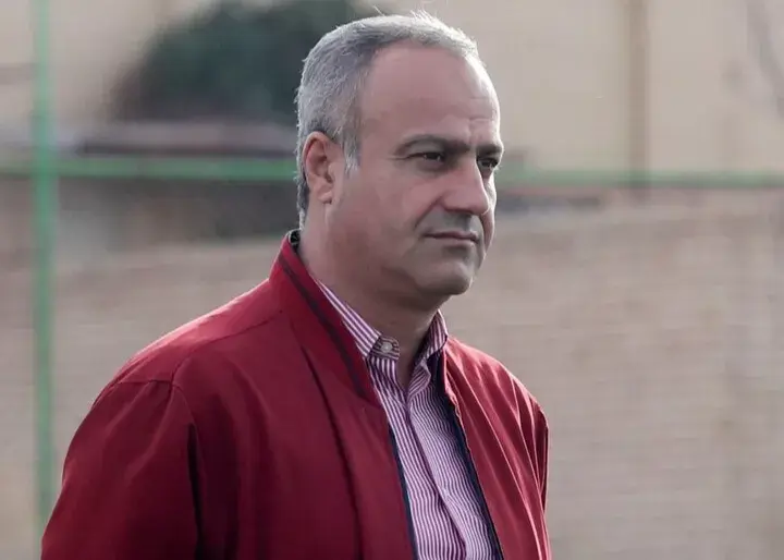 خبیری: دولت و فدراسیون از باشگاهها حمایت مالی کنند