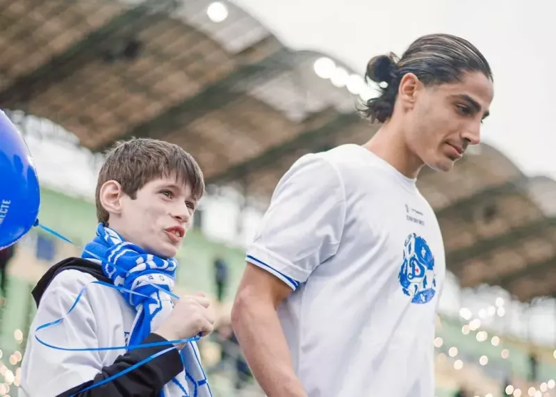 حسین‌نژاد به اجبار بیرون رفت!