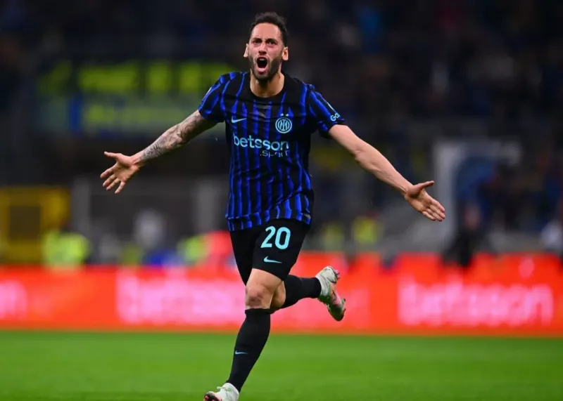 گل تماشایی چالهان‌اغلو به سبک کاکرو! (عکس)