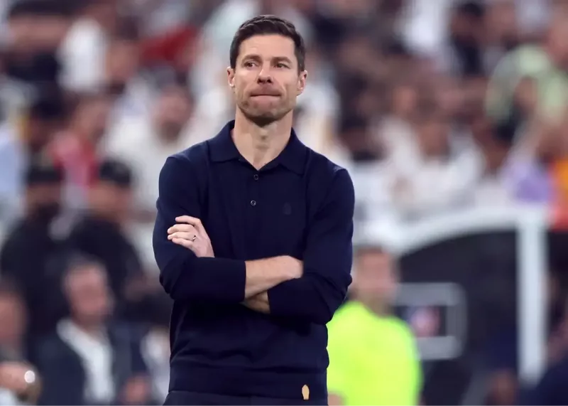 مزاحمت هواداران لیورپول برای همسر ژابی