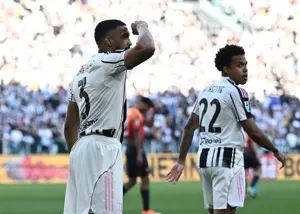 یوونتوس 2-0 جنوا | ده‌روسی در تورین زانو زد