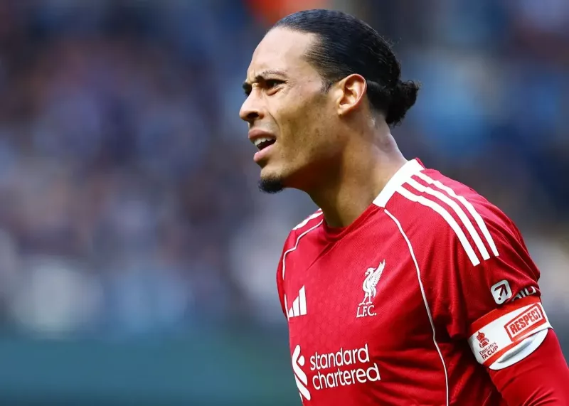 جلسه اضطراری در لیورپول برای نجات فصل