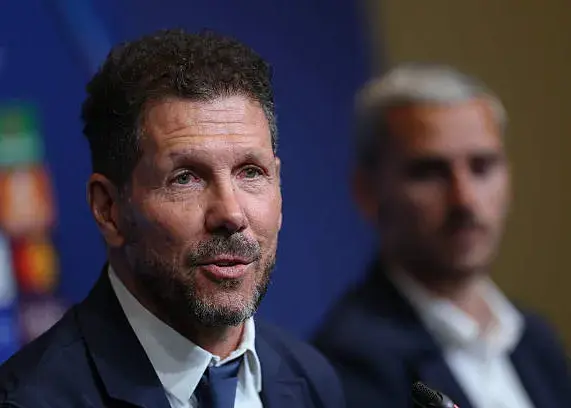 سیمئونه: بارسا در دفاع ضعف دارد