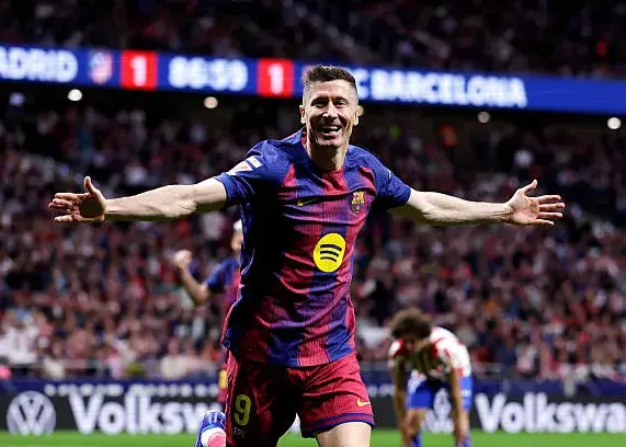 پیشنهاد رسمی بارسلونا به لواندوفسکی رسید