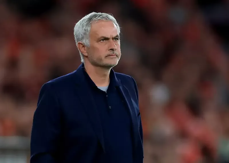 مورینیو تکلیف آیندهاش را روشن کرد