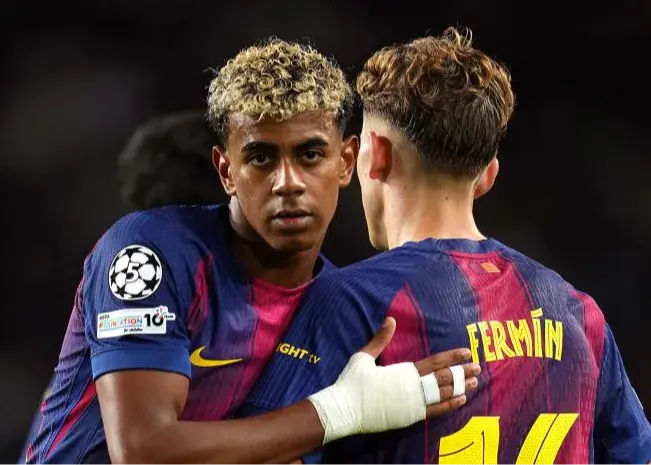 آژیر خطر در بارسا: ۴ بازیکن در آستانه محرومیت!