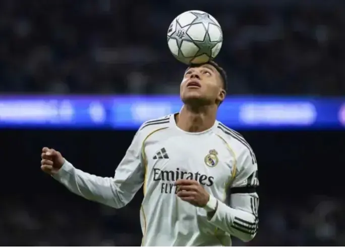 عکس تکان دهنده از پای زخمی امباپه!