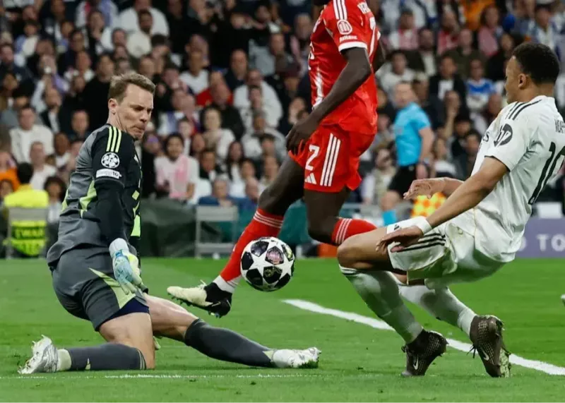 نمایش دیوانه‌وار نویر مقابل امباپه و وینیسیوس