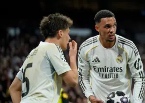 آرنولد در همه بازیهای بزرگ فاجعه است!