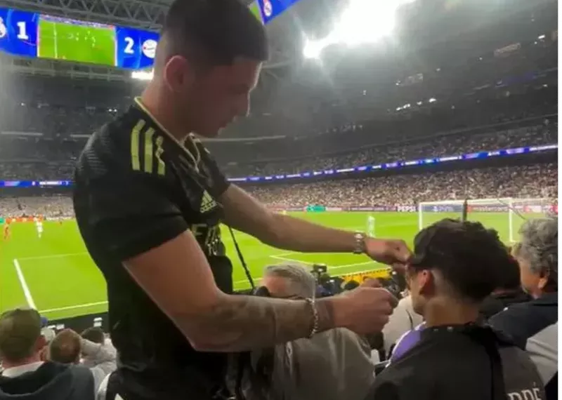 خنده‌دارترین اتفاق ممکن در دیدار رئال-بایرن! 