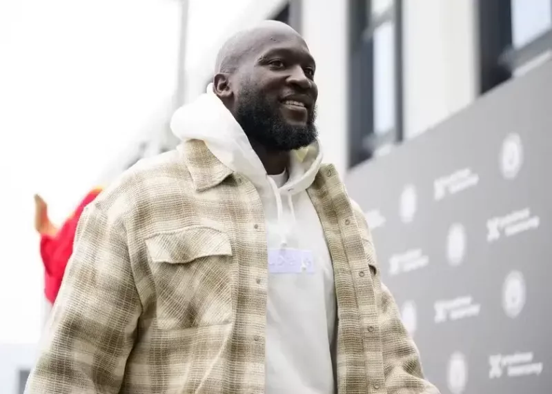 خشم ناپولی: لوکاکو در تمرین باشگاه بلژیکی