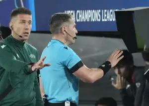 خشم آنری از ناداوری علیه بارسا: داور، بازی را کشت!