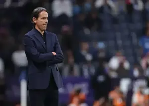 همسر اینزاگی: باید از سیمونه عذرخواهی کنید!