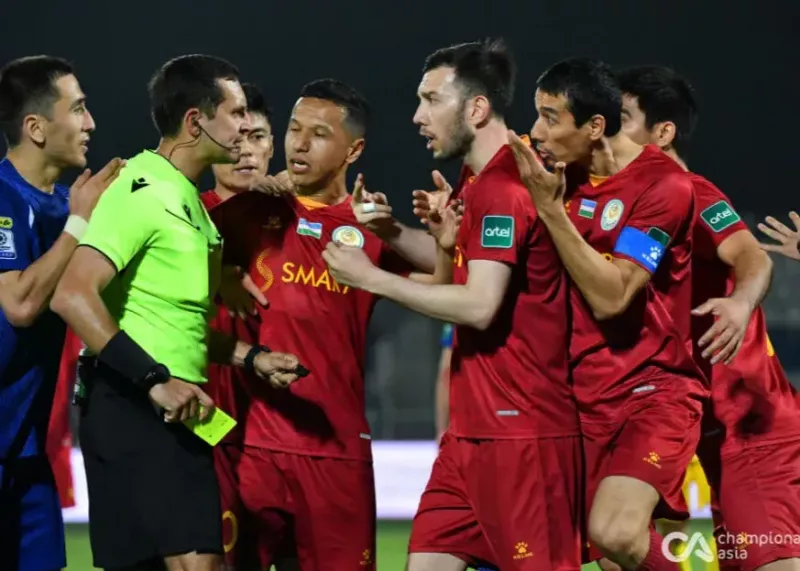 اخراج دو داور از رقابتهای لیگ!