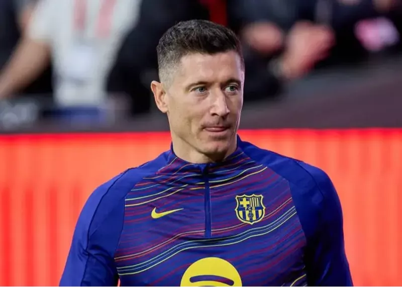 واکنش فلیک به شایعه مذاکره لواندوفسکی با میلان