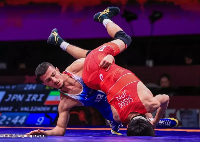 صید طلا از سبک وزن، ایران چشم انتظار روز آخر