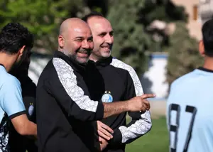 جلسه فنی استقلال در روز شلوغ کمپ حجازی