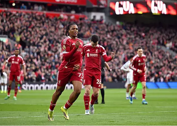 نور یک بچه 17 ساله برای غلبه بر تاریکی در آنفیلد