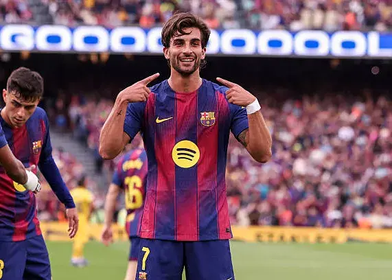 پاسخ دندان‌شکن کوسه به منقتدان در دربی کاتالونیا