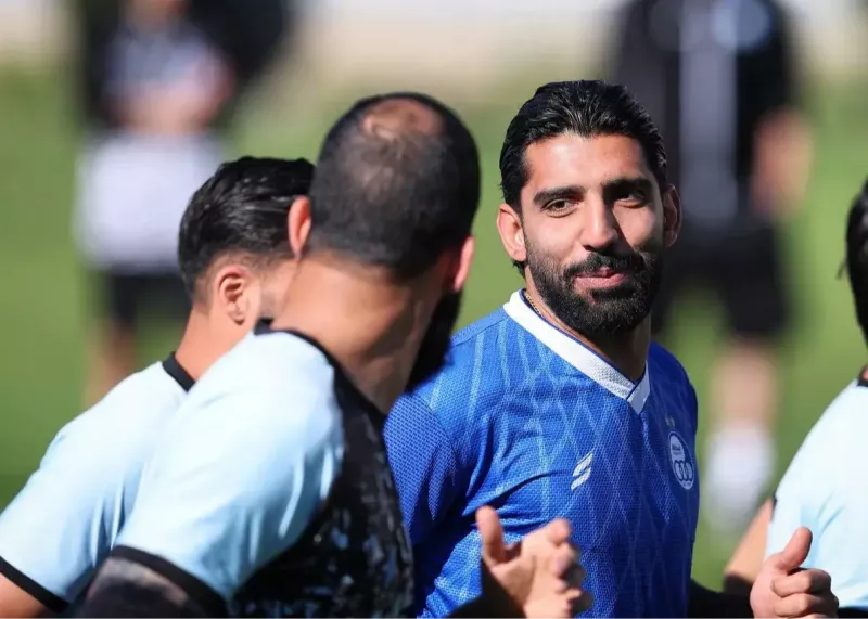 تمرین متفاوت فرعباسی بدون دستکش دروازه‌بانی!