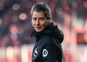 کامنتهای جنسیتزده علیه سرمربی جدید یونیون