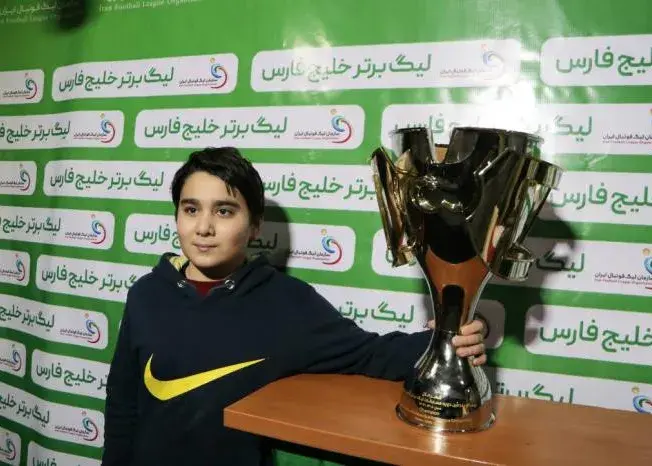 جام قهرمانی لیگ برتر در موکب سازمان لیگ (عکس)