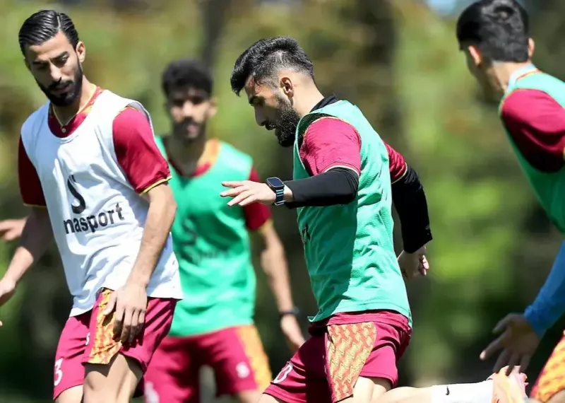 ادامه تمرینات چادرملو: همه بی‌تاب شروع لیگ