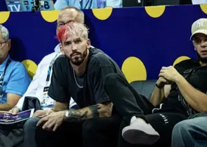 عاشق والیبالم و تا ۴٠ سالگی بازی می‌کنم