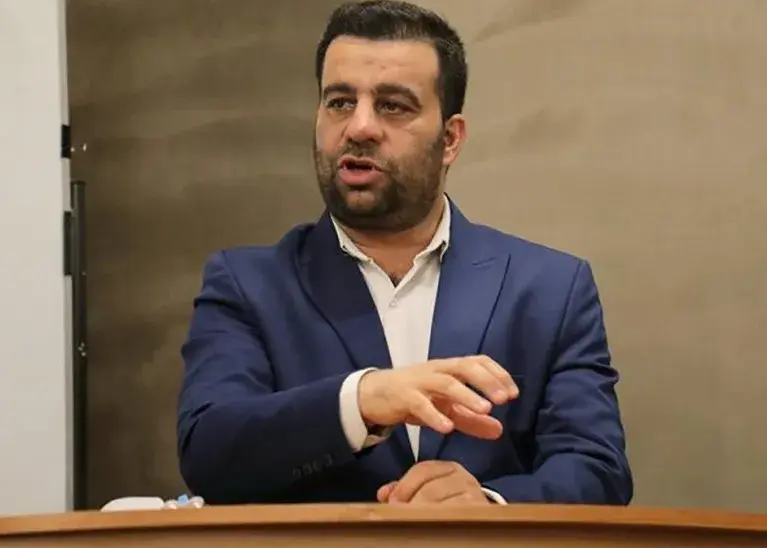 ناراحتی مدیری که در سالن آزادی قهرمان آسیا شد