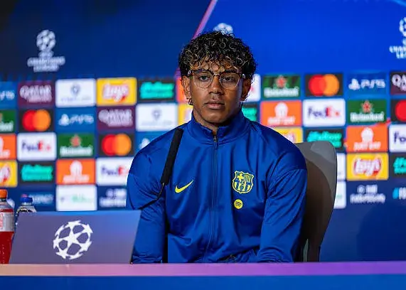 یامال: کاش سیمئونه چند نفر را مراقب من کند!