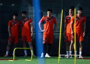 تراکتور دور از شرایط مسابقه اما آماده برای آبروداری