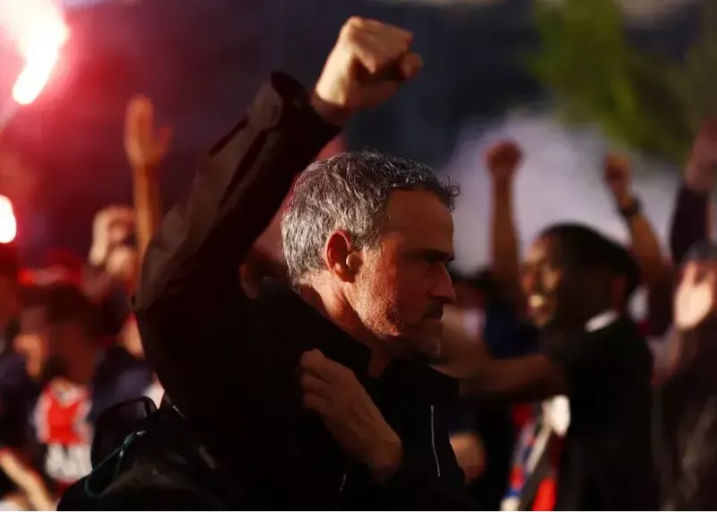 پاریس، انریکه را غرق در طلا می‌کند