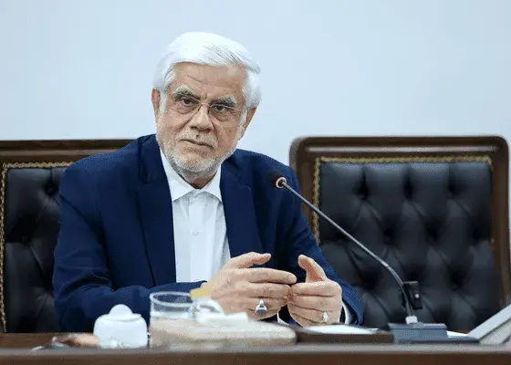 عارف: کاخ سفید به شعبه گزارش‌دهی تبدیل شده