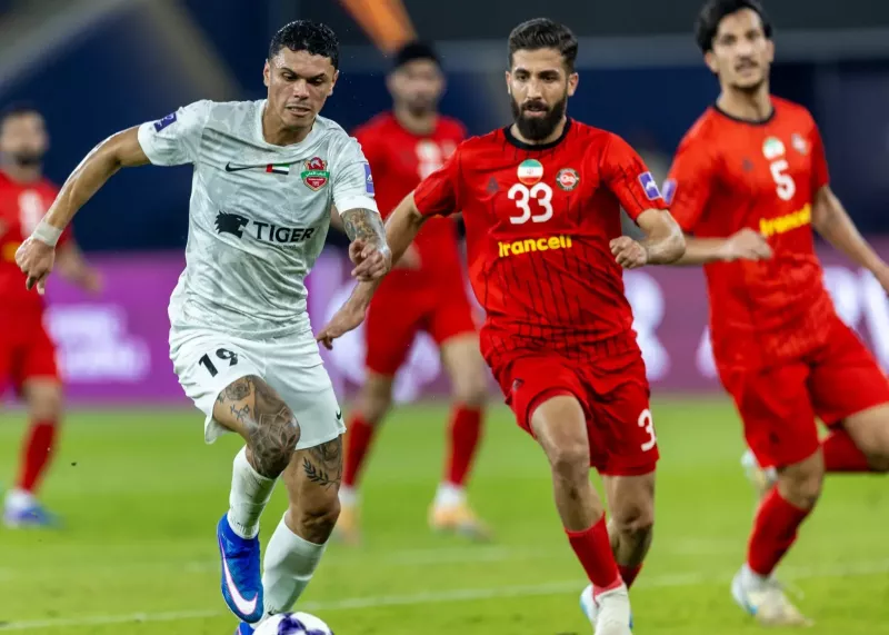 کار تراکتور با فرار 40 متری تمام شد! (عکس)