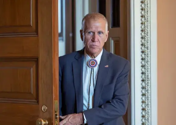 همحزبیهای ترامپ از طولانیشدن جنگ نگران هستند