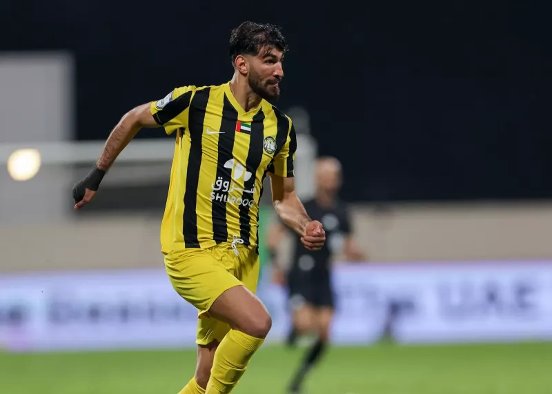 فاصله طولانی مغانلو تا کفش طلای امارات