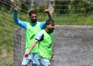 در بازار داغ شایعات: استقلال خونسرد تمرین می‌کند