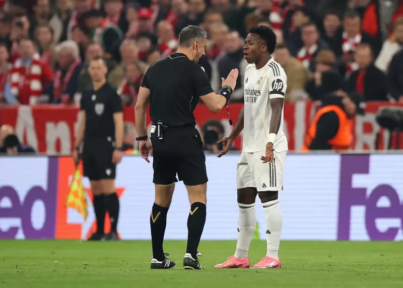 هواداران بایرن هم از وینیسیوس متنفرند!